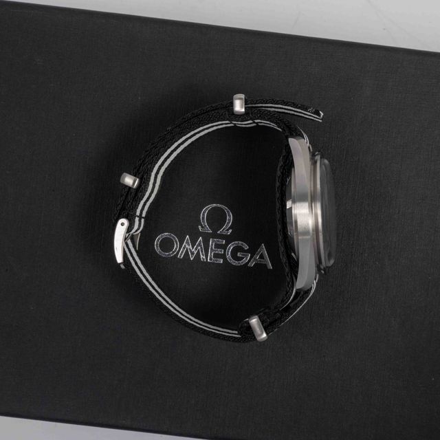 Omega Speedmaster Speedy Tuesday 311.32.42.30.01.001 Image 4